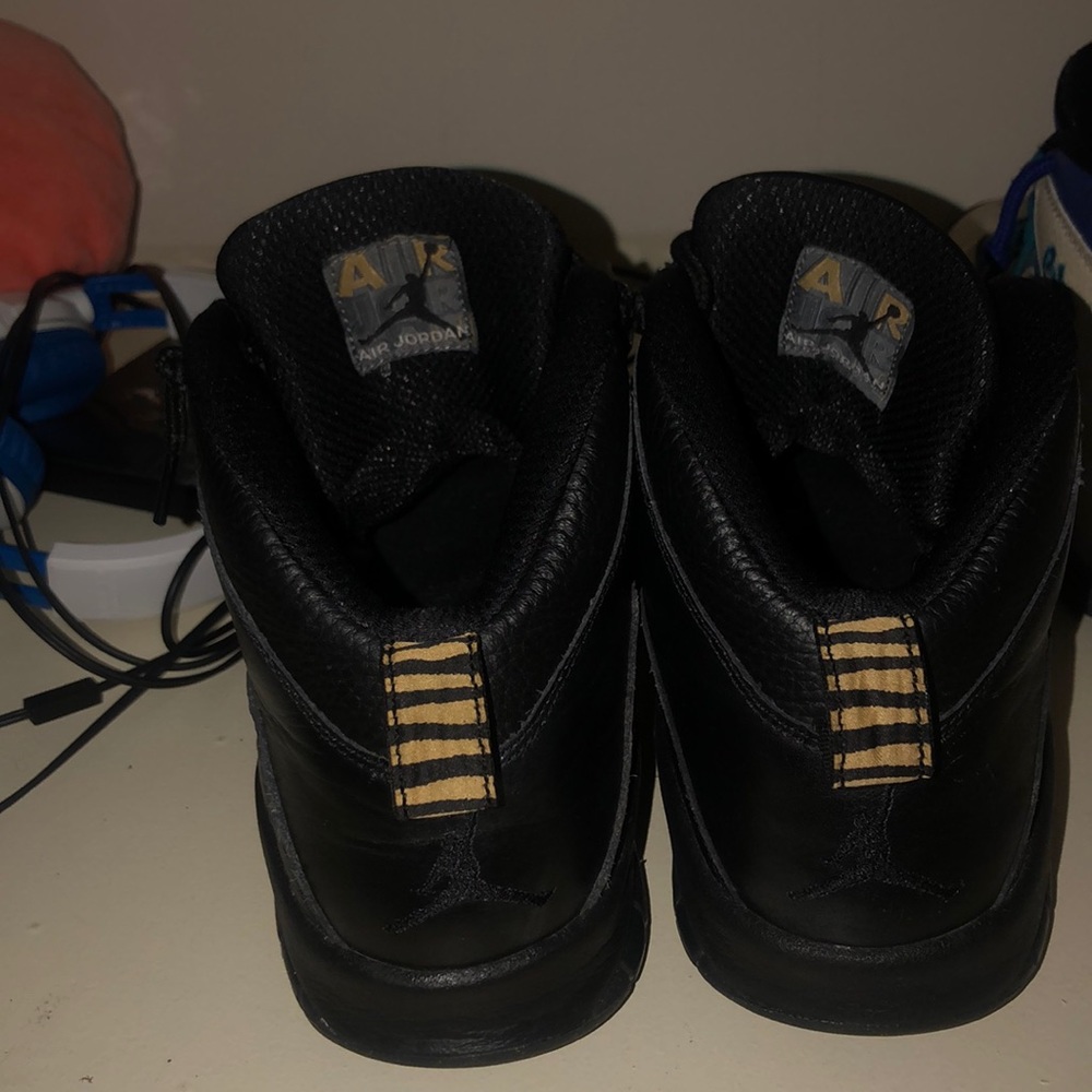 Retro 10 NYC